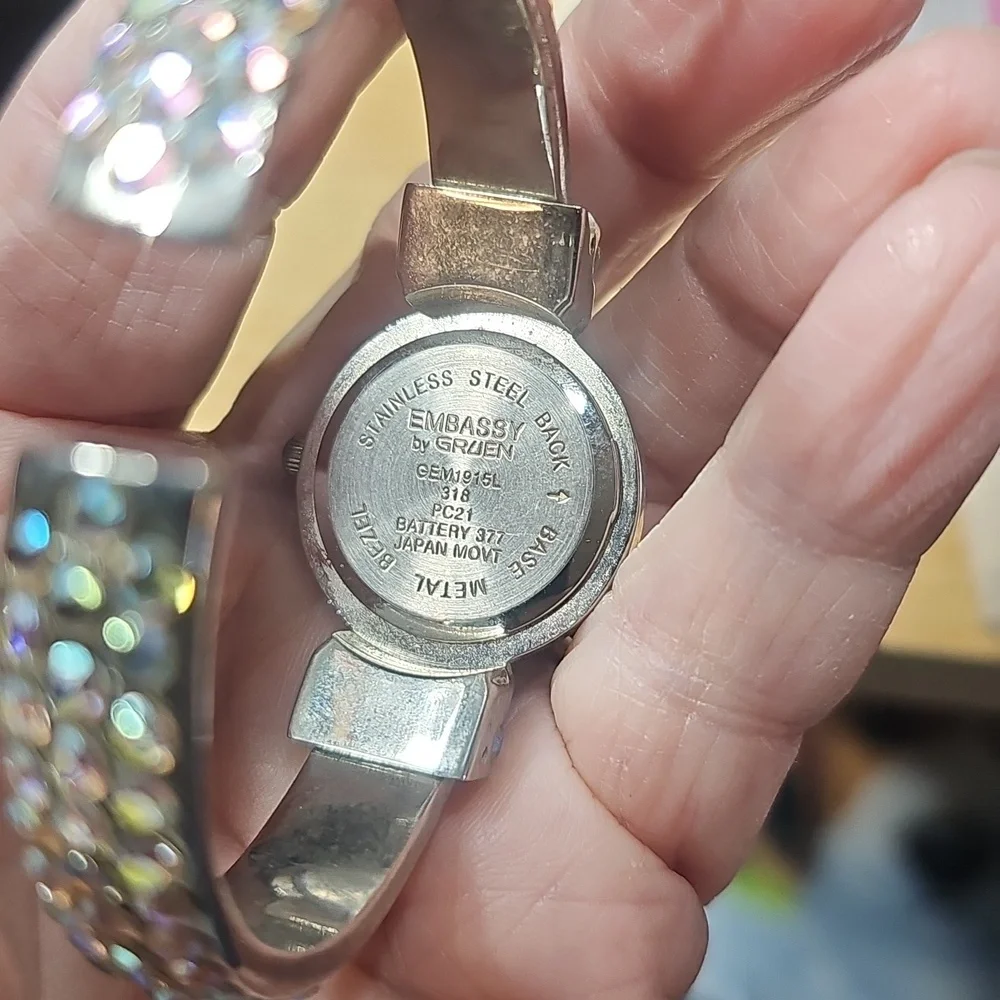 Embassey By Gruen GEM 1915L Watch